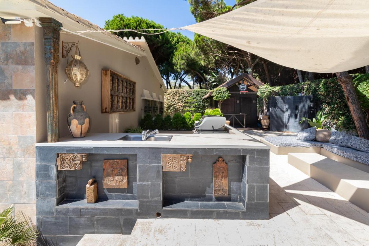 Villa In Puerto Cabopino Marbella Exteriör bild