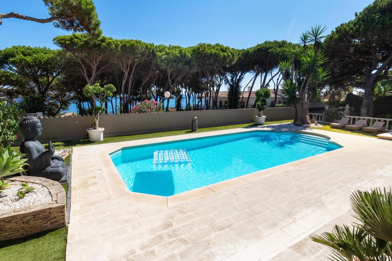 Villa In Puerto Cabopino Marbella Exteriör bild
